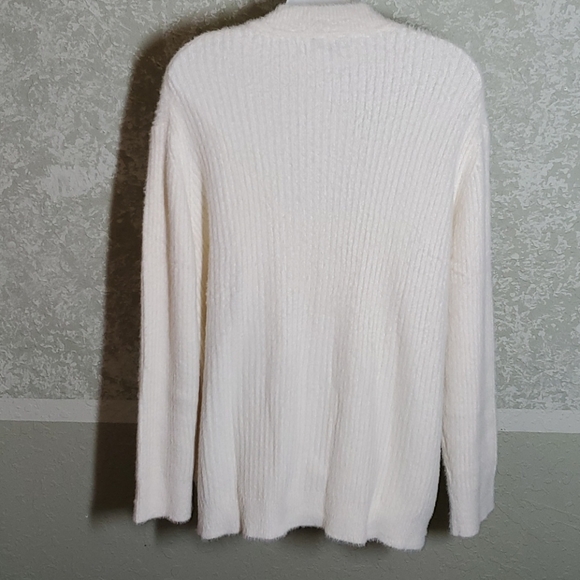 1.State Zip Front Eyelash Bomber Sweater - Picture 10 of 12